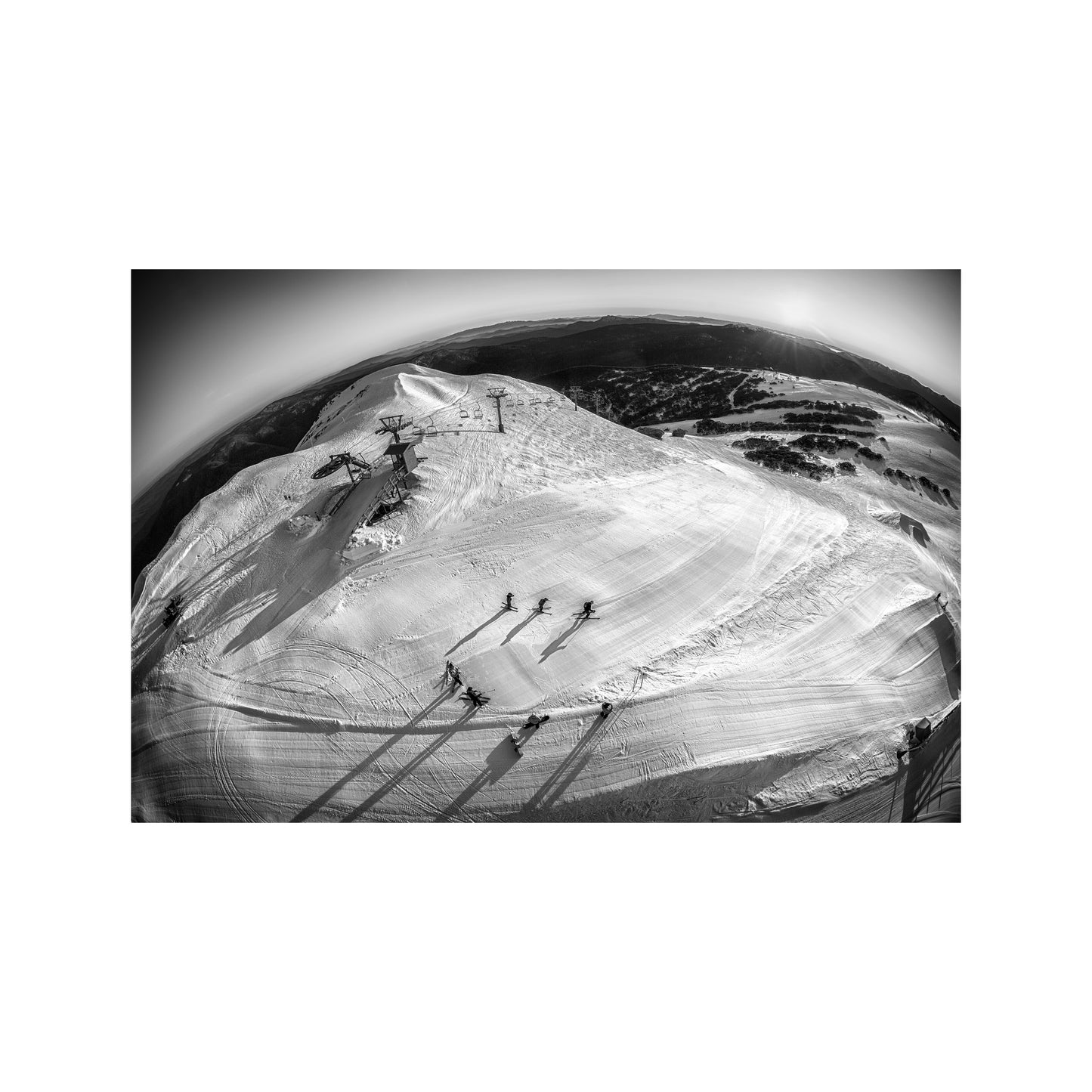 The Circle of Grimus in Black and White